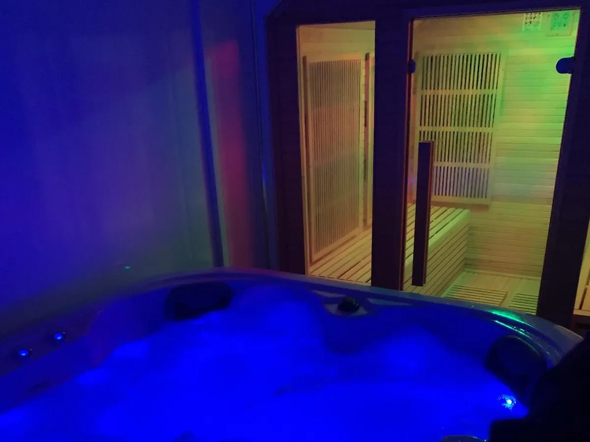 Apartamento Family Holiday Home With Hot Tub & Sauna Sleeps 8 Brighton